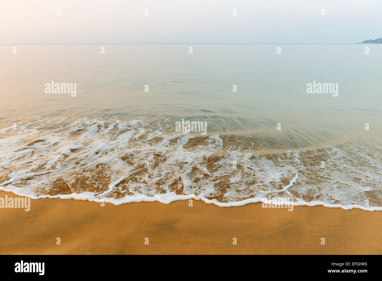 Empty into ocean hi-res stock photography and images - Alamy