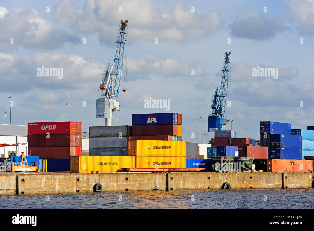 Cranes and containers, South West Terminal, Port of Hamburg on the Elbe, Hamburg, Germany Stock Photo