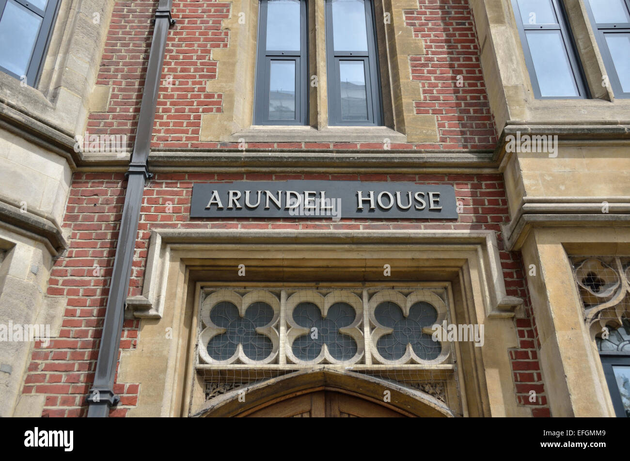 Arundel House home of the International Institute for Strategic Studies, Temple, London, UK