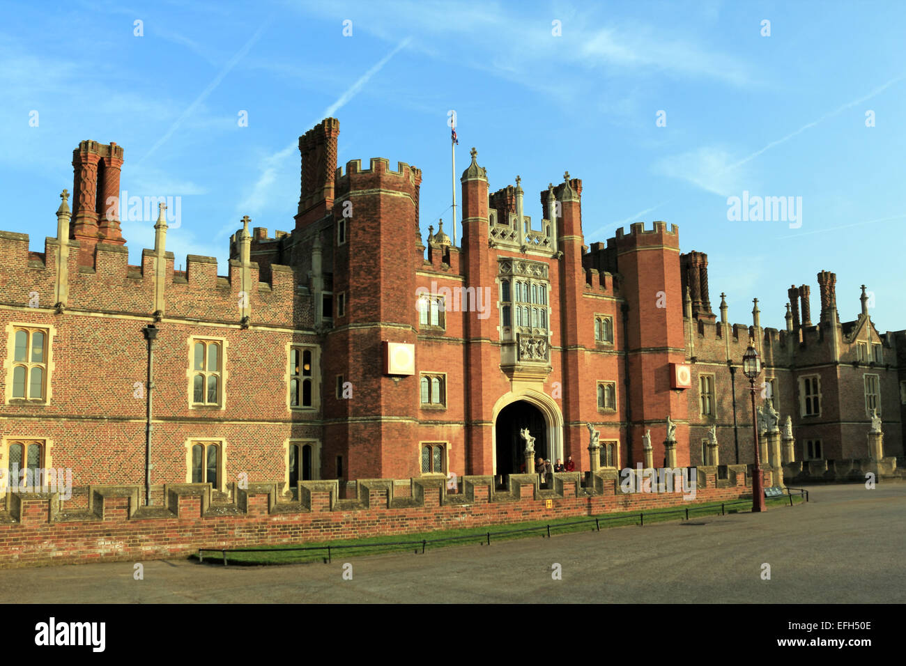 Henry VIII Tudor Palace At Hampton Court Celebrates 500th Anniversary henry-viii-tudor-palace-at-hampton-court-celebrates-500th-anniversary