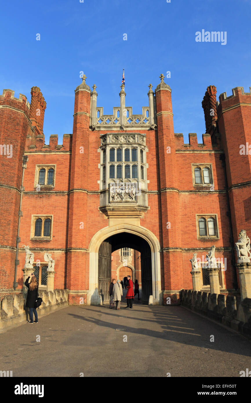 Henry VIII Tudor Palace At Hampton Court Celebrates 500th Anniversary henry-viii-tudor-palace-at-hampton-court-celebrates-500th-anniversary
