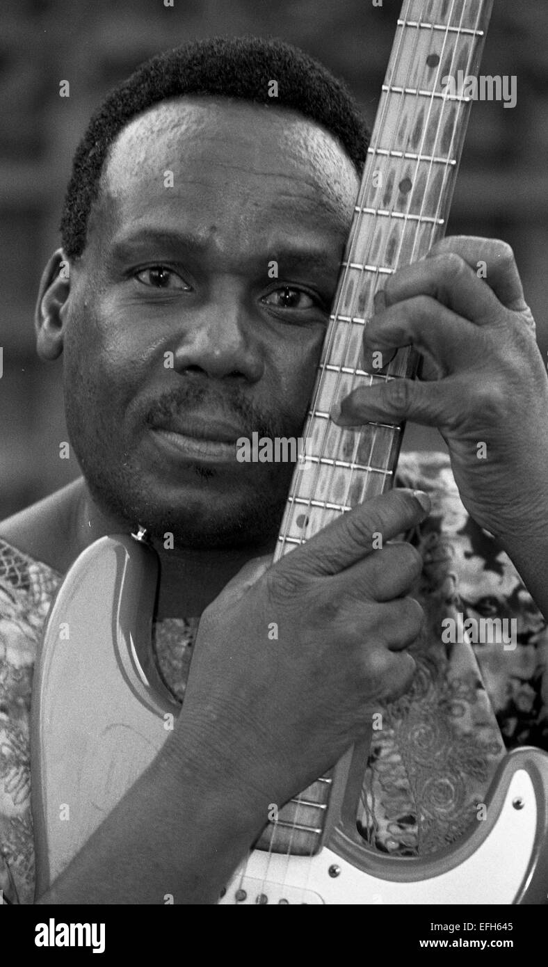 Duncan Senyatso, Afro jazzfusion singer & guitarist from Botswana