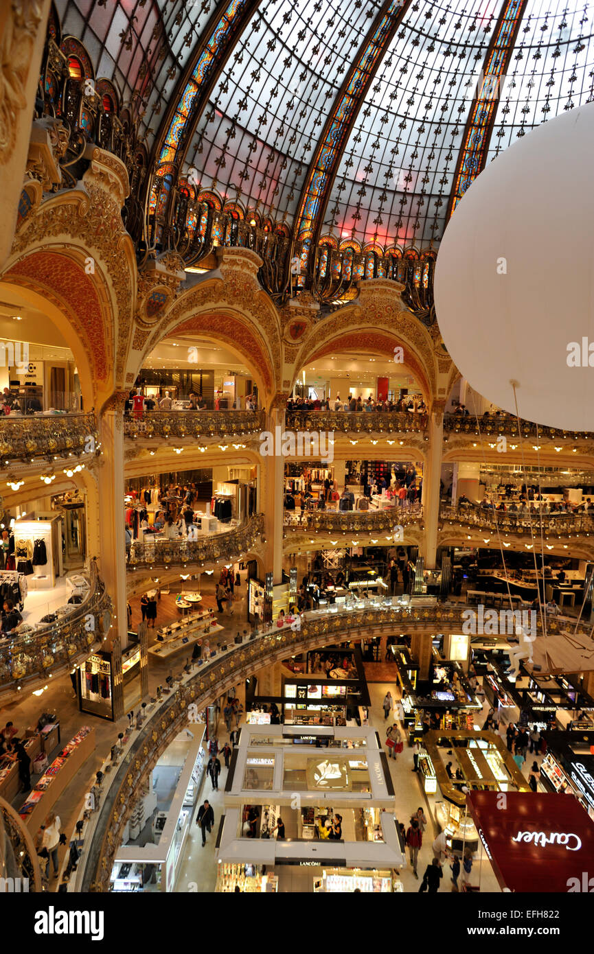 Roof galeries lafayette paris haussmann hi-res stock photography and images  - Alamy