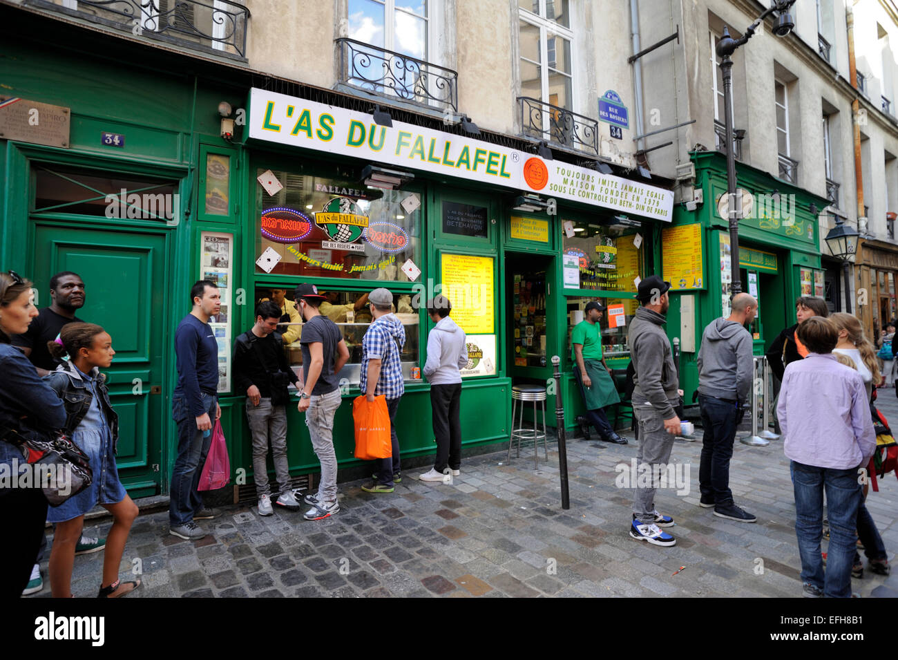 paris, marais, rue de rosiers, l'as du fallafel Stock Photo