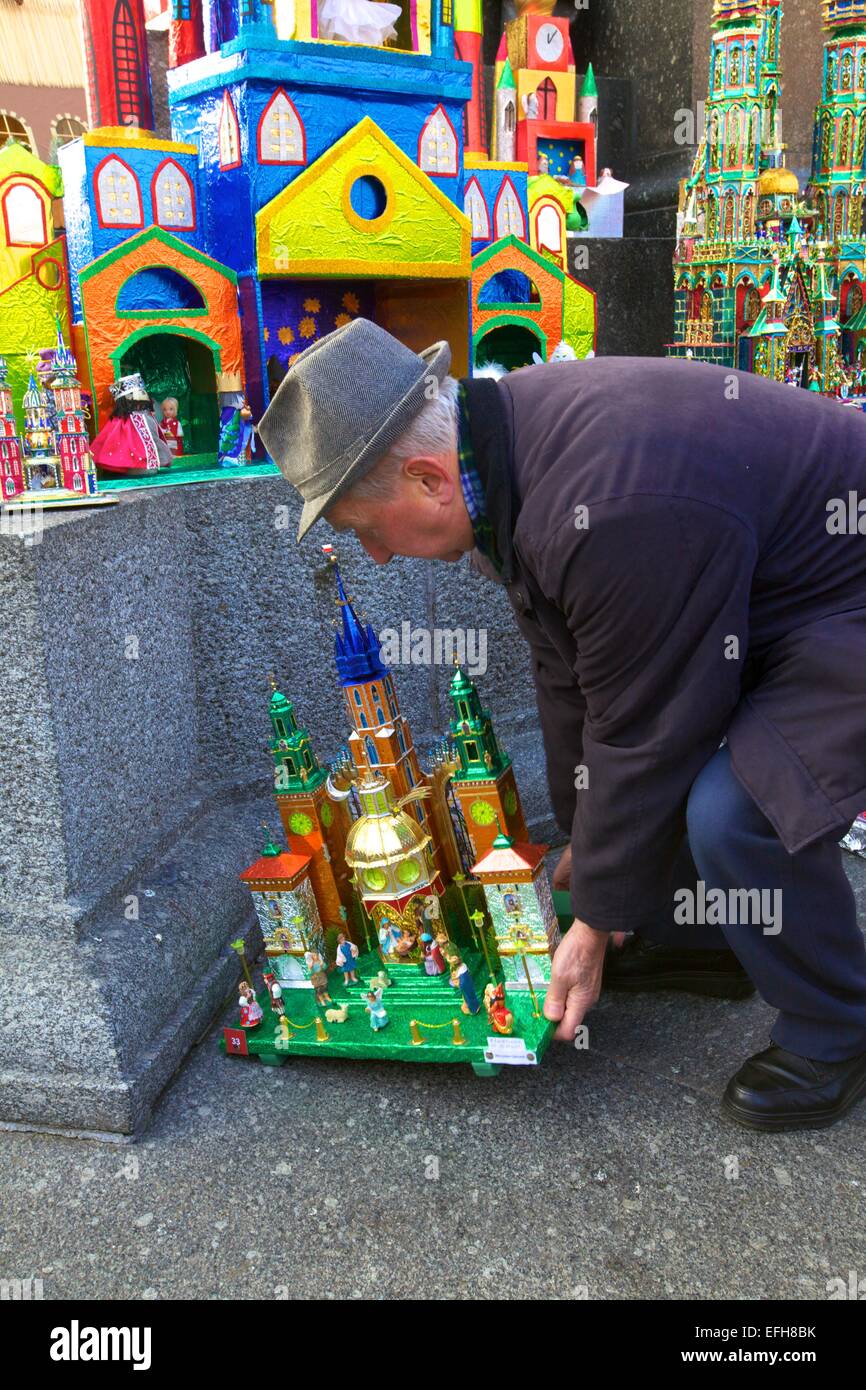 Crib festival hires stock photography and images Alamy