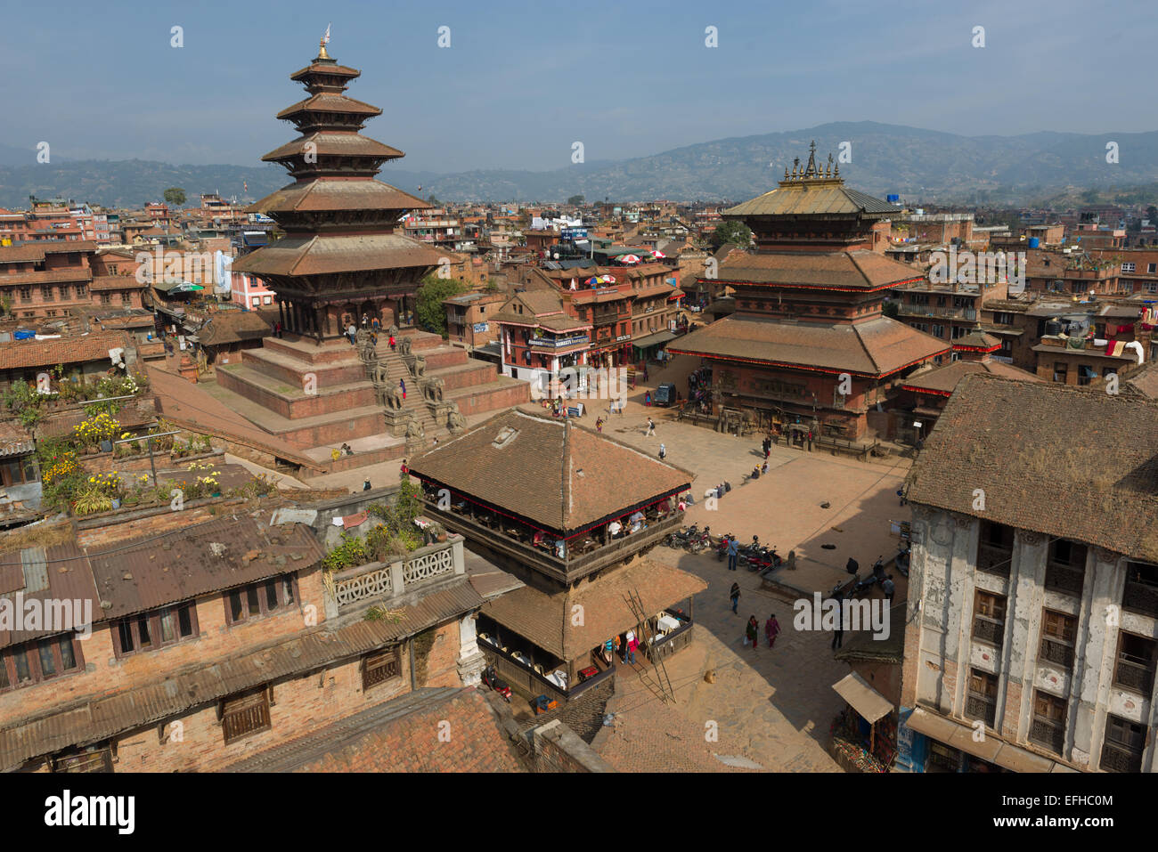 Buildings in the Taumadhi Square, including the 5-storey Nyatapola Temple, seen from the roof of the Bhadgaon Guest House, Bhaktapur, Kathmandu Valley, Nepal Stock Photo