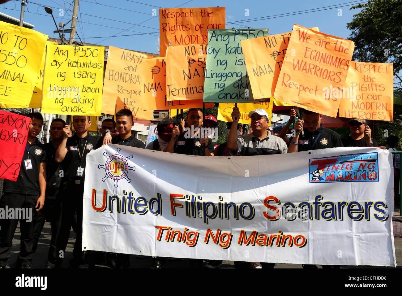 Overseas Filipino Workers protest in Mendiola Manila City (near Malacanang Palace the official residence of Phil. President) to call to stop the charges of Terminal Fee in international flights. © Greforio B. Dantes Jr./Pacific Press/Alamy Live News Stock Photo