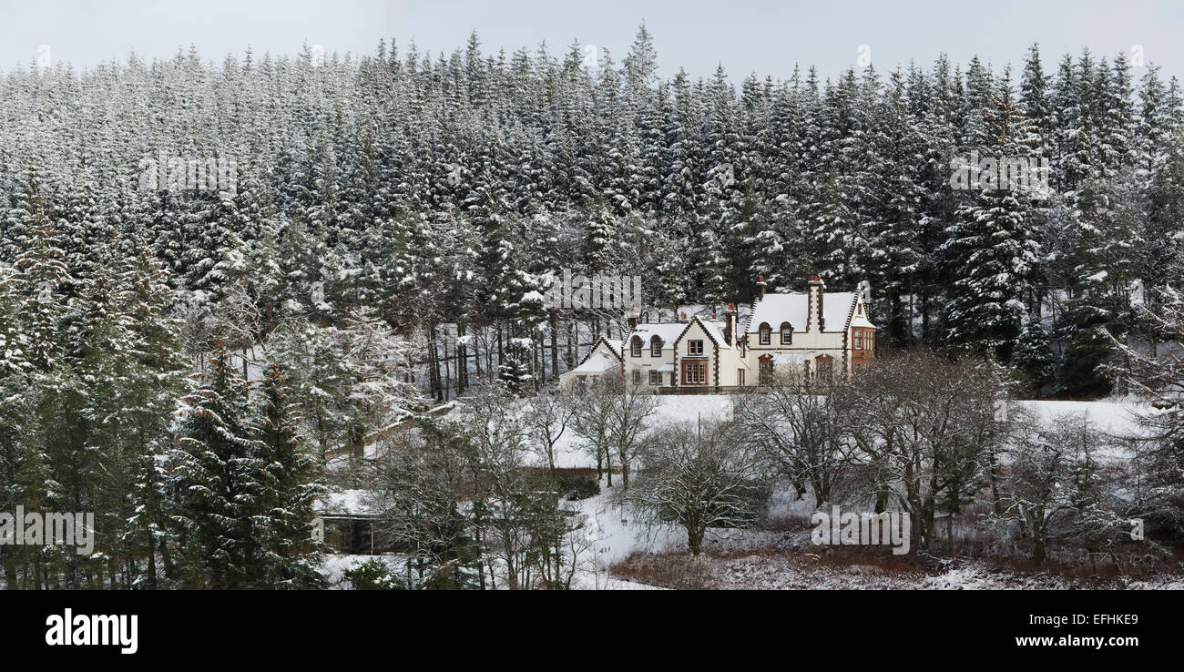 Victoria Lodge, Tweedsmuir  in the winter snow. Talla Reservoir, Peeblesshire, Scottish Borders, Scotland Stock Photo