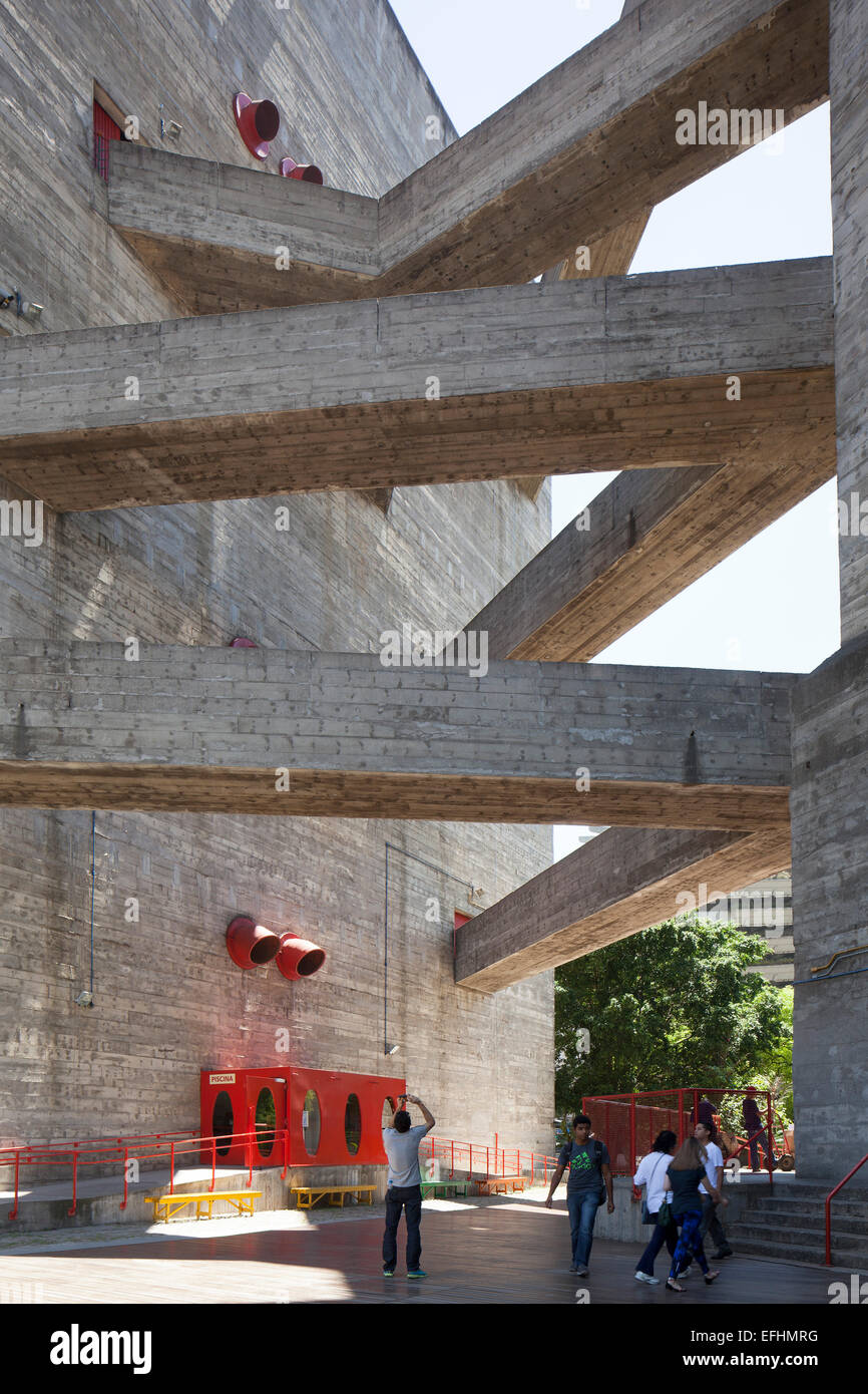 Sesc Pompeia, Sao Paulo, Brazil. Architect Lina Bo Bardi, 1982 Stock Photo Alamy Sesc Pompeia, Sao Paulo, Brazil. Architect Lina Bo Bardi, 1982 Stock Photo Alamy