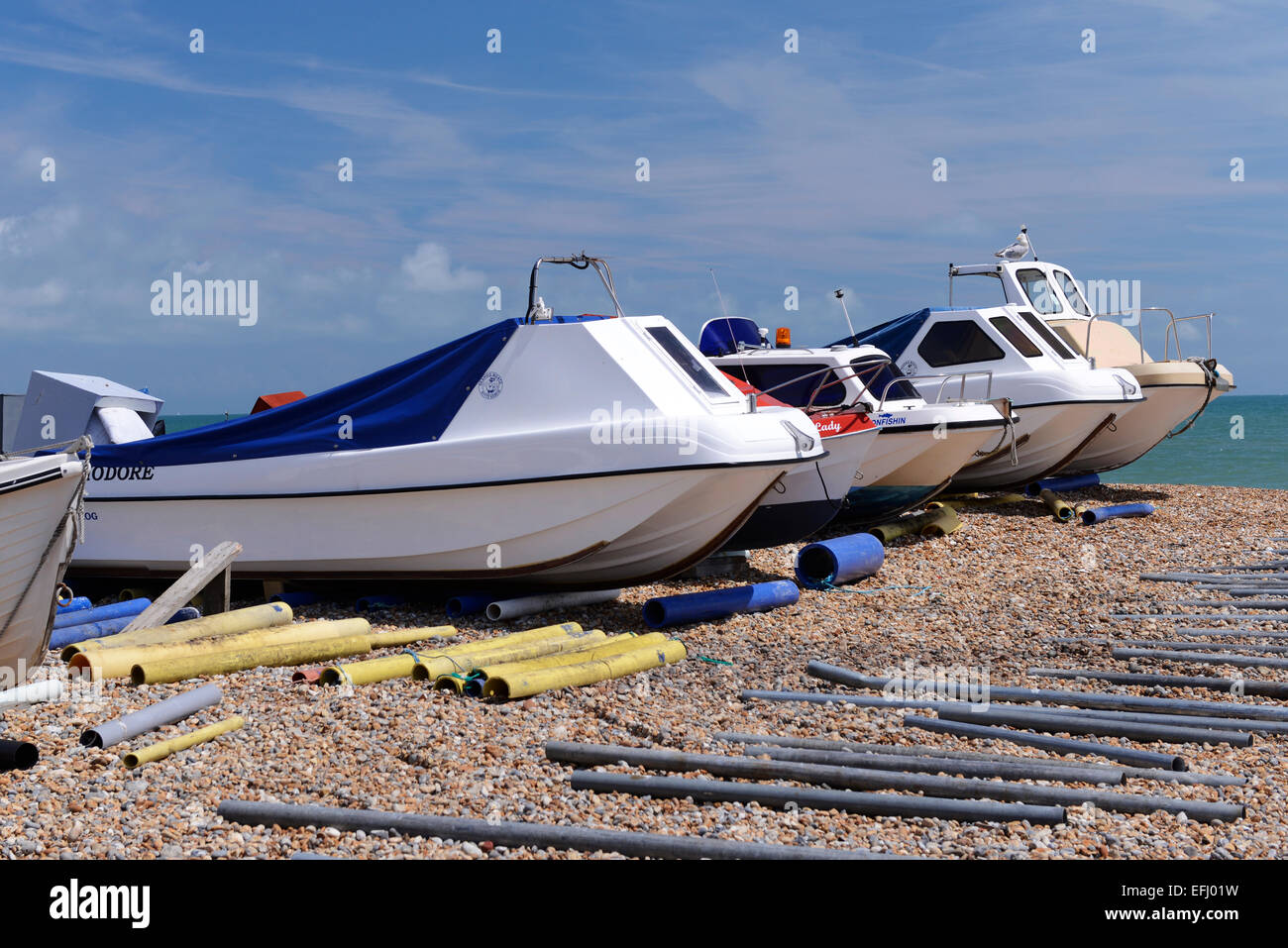 Recreational boats hi-res stock photography and images - Alamy
