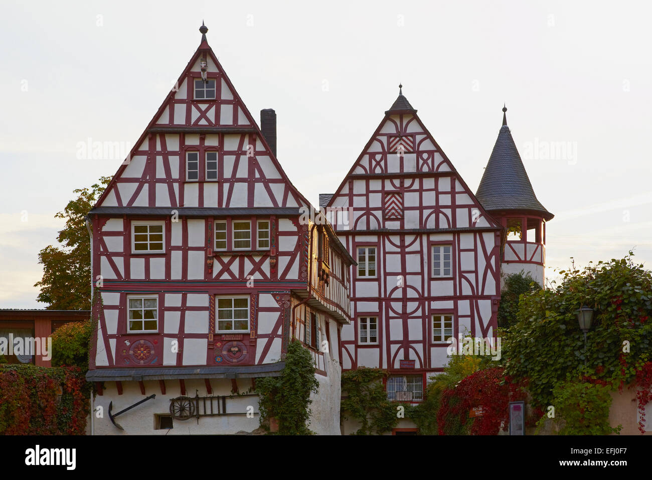 Altes Faehrhaus (1621), old ferryhouse and Altes Rathaus, old town hall, in Puenderich, Mosel, Rhineland-Palatinate, Germany, Eu Stock Photo