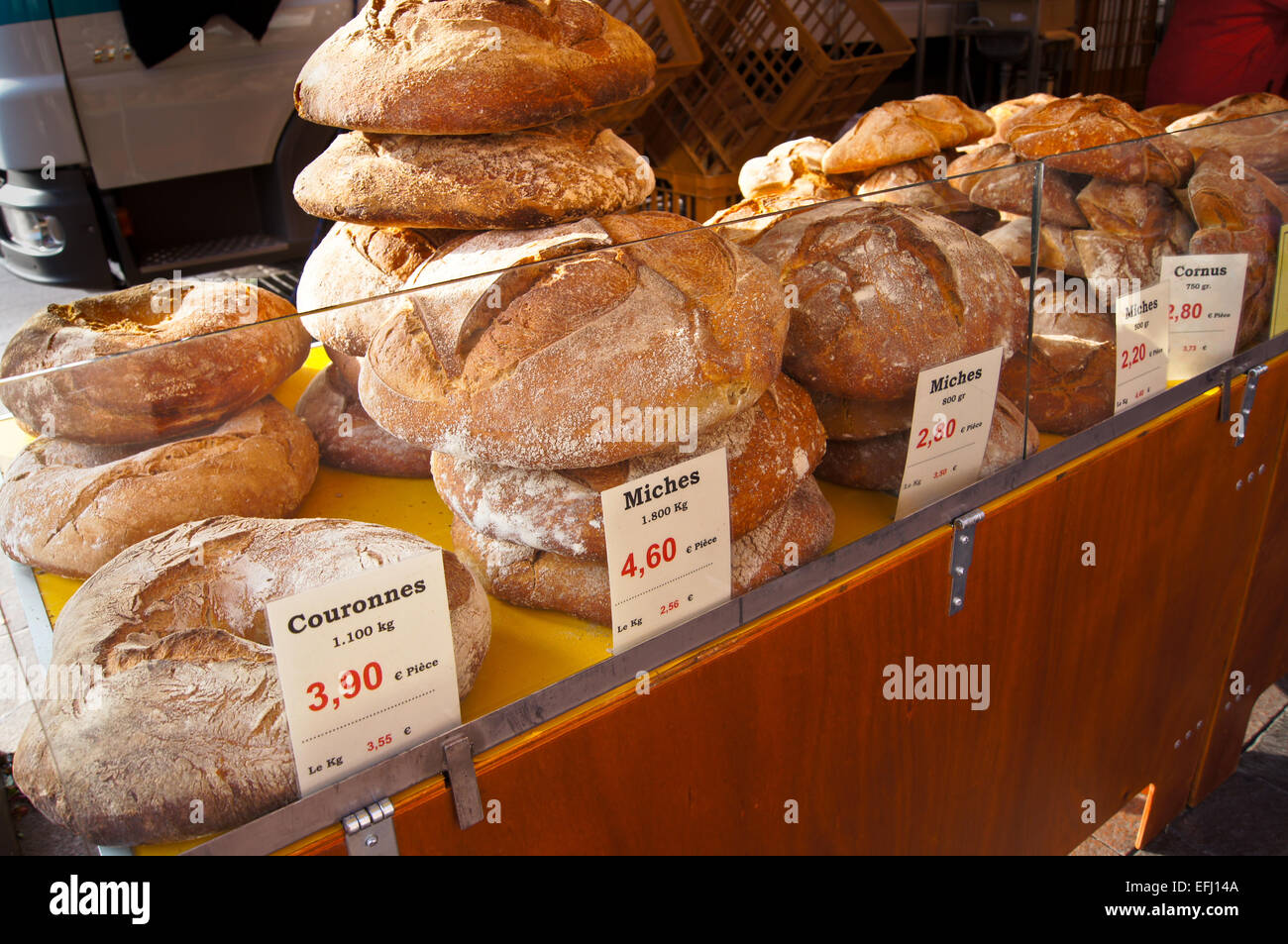 Loaves of French bread at a farmers' market, Place du Capitole