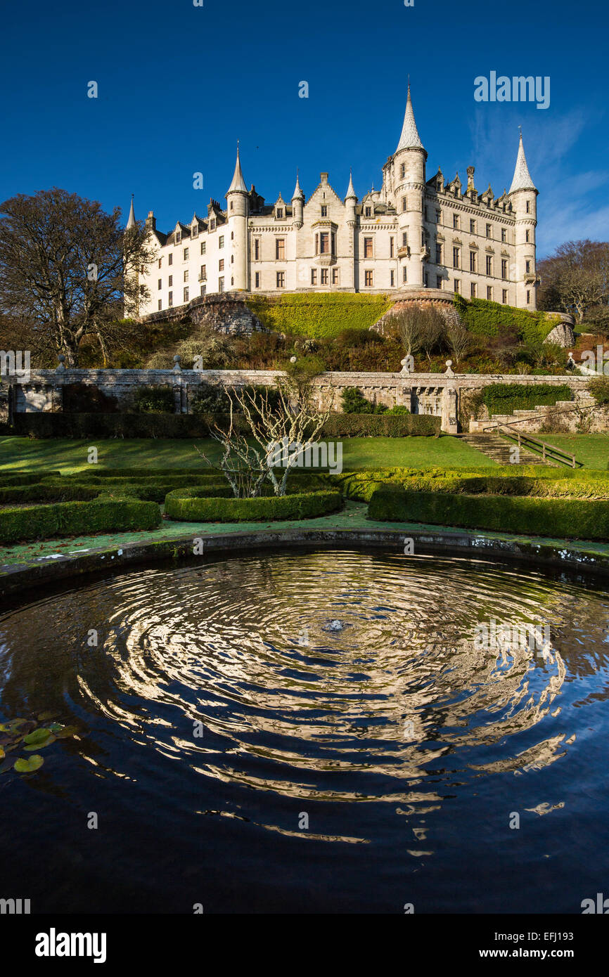 Dunrobin Castle near Golspie, Highland, Scotland. The family seat of the Earl of Sutherland and the Clan Sutherland. Stock Photo