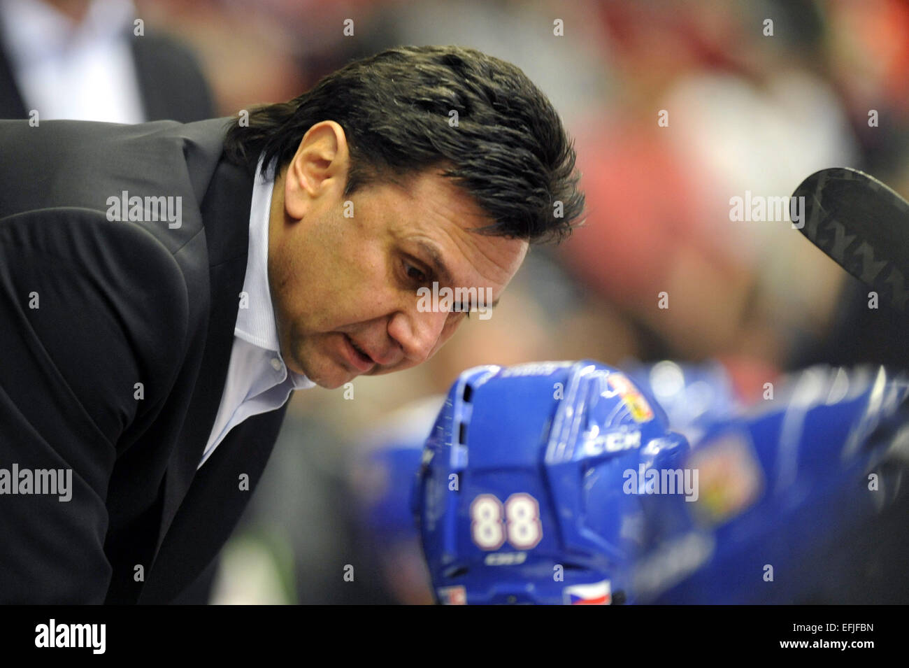 Czech coach Vladimir Ruzicka speaks with player during the Euro Hockey ...