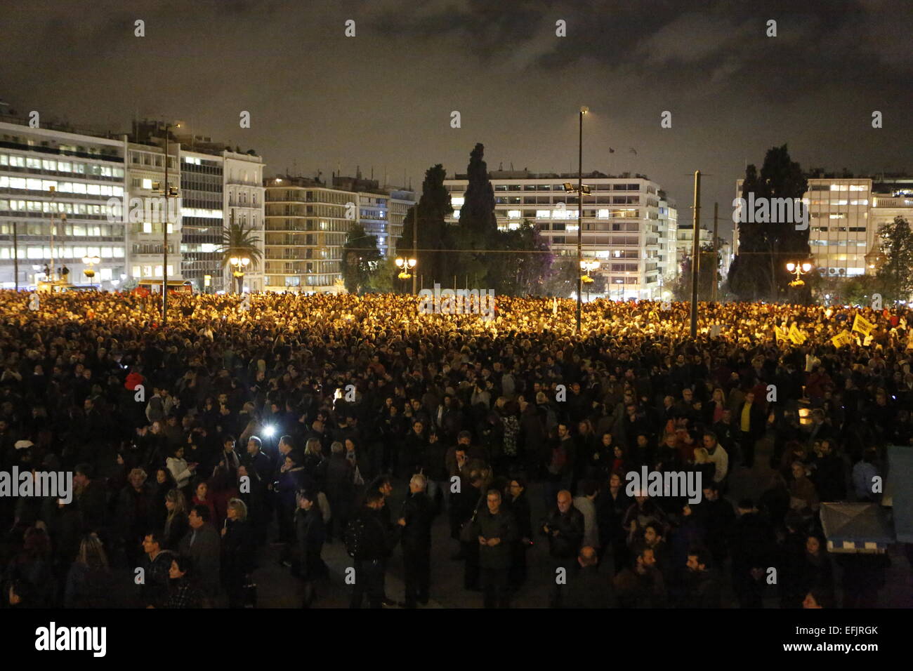 Athens, Greece. 5th Feb, 2015. Thousands of Greeks have come to Syntagma Square. Thousands of Greeks assembled at Syntagma Square, to protest against the fiscal extortion by the Troika, who wants Greece to follow their instruction in return for providing needed money to the Greek banks. Credit:  Michael Debets/Pacific Press/Alamy Live News Stock Photo