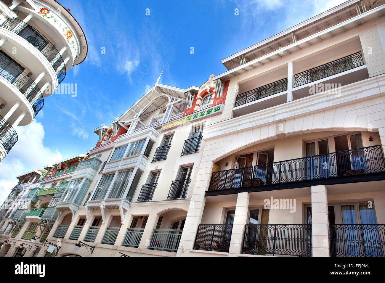 Modern Buildings In Arcachon France Stock Photo Alamy modern-buildings-in-arcachon-france-stock-photo-alamy