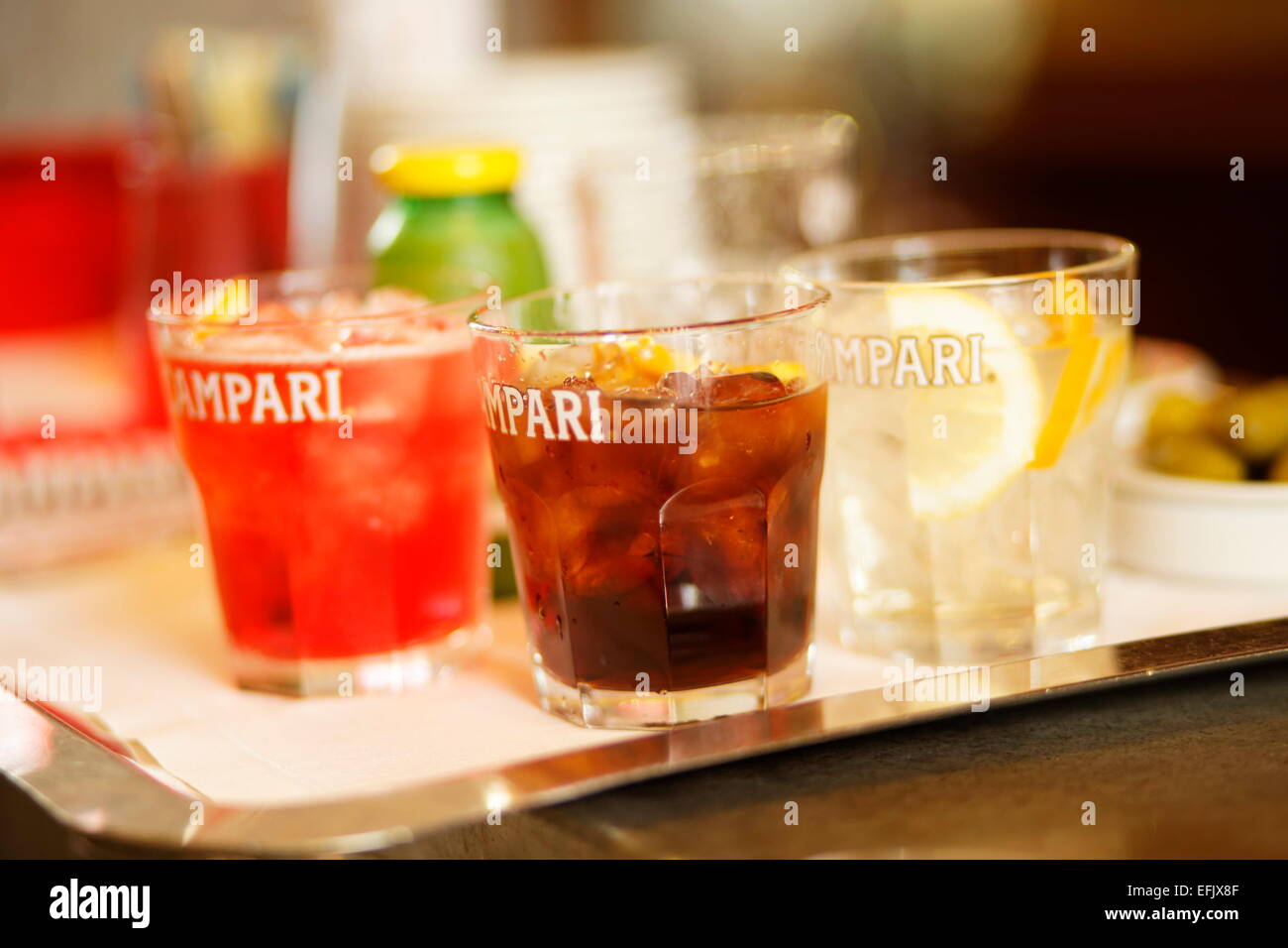 Several drinks served in a bar, Galleria Vittorio Emanuele II, Mailand, Lombardei, Italien Stock Photo