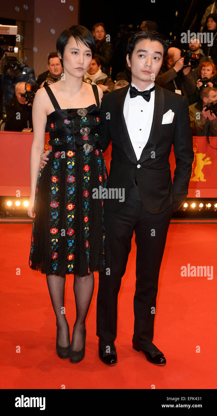 Berlin, Germany. 05th Feb, 2015. Actress Rinko Kikuchi and her husband Shota Sometani at the opening gala of the 65th Berlin Film Festival and the premiere of Nobody Wants The Night, 5 February 2015. The movie is presented out of competition at the Berlinale, which runs from 05 to 15 February 2015. Photo: Britta Pedersen/dpa Credit:  dpa picture alliance/Alamy Live News Stock Photo
