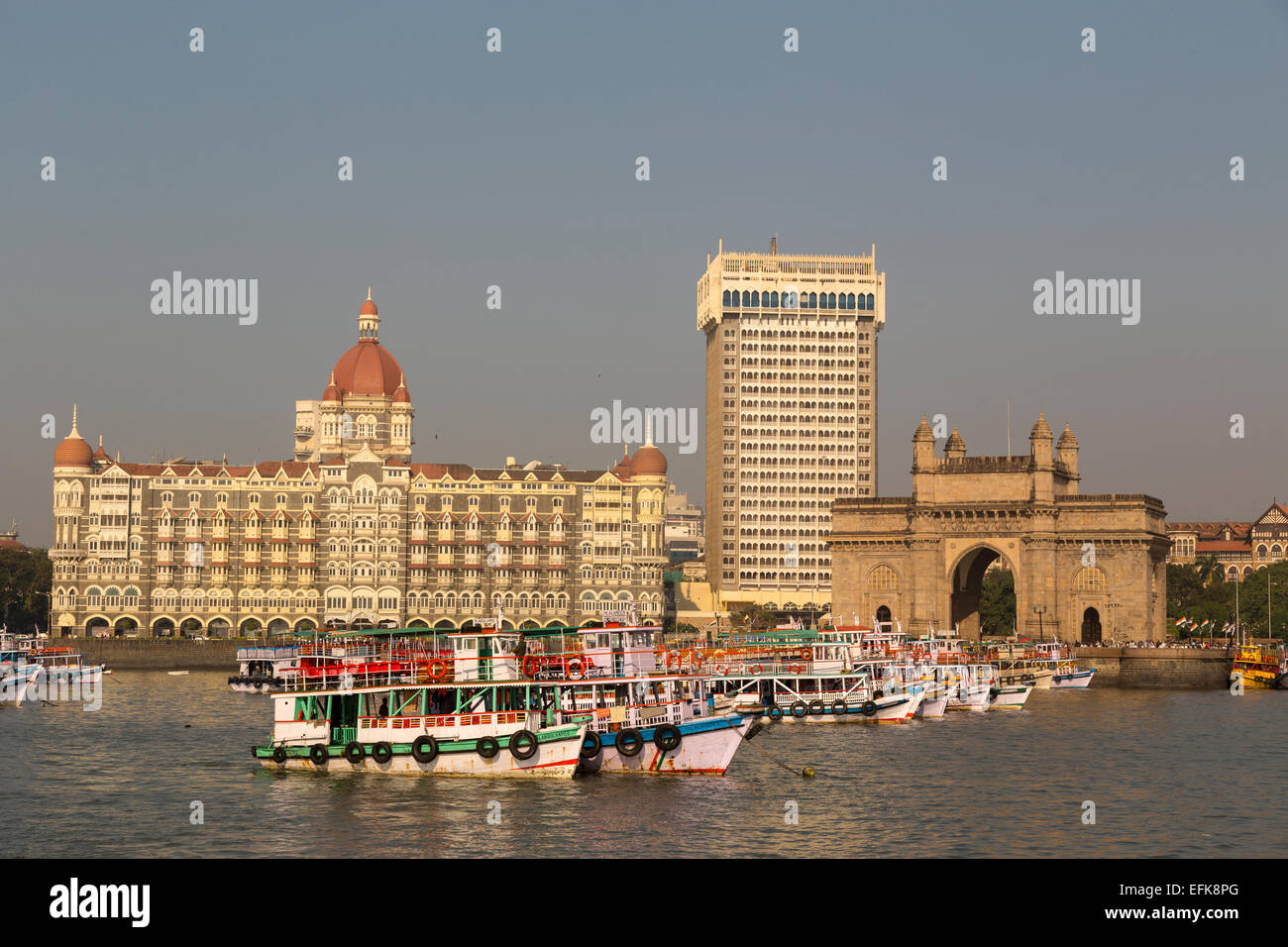 India, Maharashtra, Mumbai, Colaba district, Gateway of India and Taj Hotel in early morning light Stock Photo
