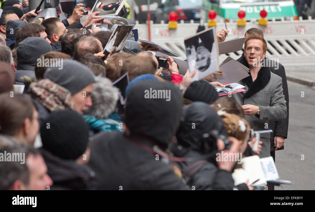 Berlin, Germany. 06th Feb, 2015. Berlin, Germany. 6th February, 2015. Actor Damian Lewis arrives at a photocall for the film 'Queen of the Desert' at the 65th Berlin Film Festival, 6 February 2015. The movie is presented in the Official Competition of the Berlinale, which runs from 05 to 15 February 2015. PHOTO JOERG CARSTENSEN/dpa/ Alamy Live News Stock Photo