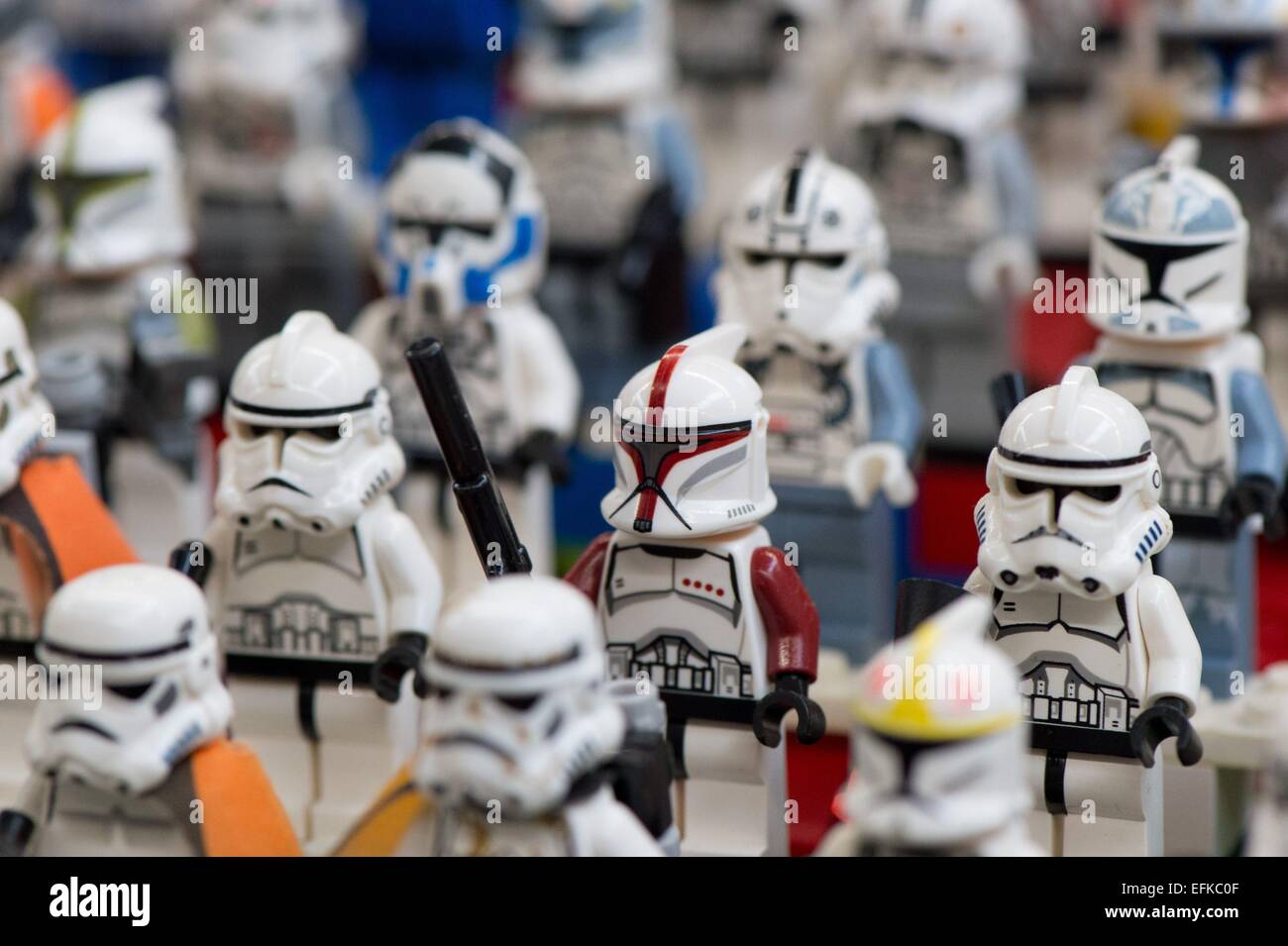 Erfurt, Germany. 6th Feb, 2015. Lego Star Wars characters are on display at  the model building fair 'Erlebniswelt' in Erfurt, Germany, 6 February 2015.  The fair runs from 6 February to 8