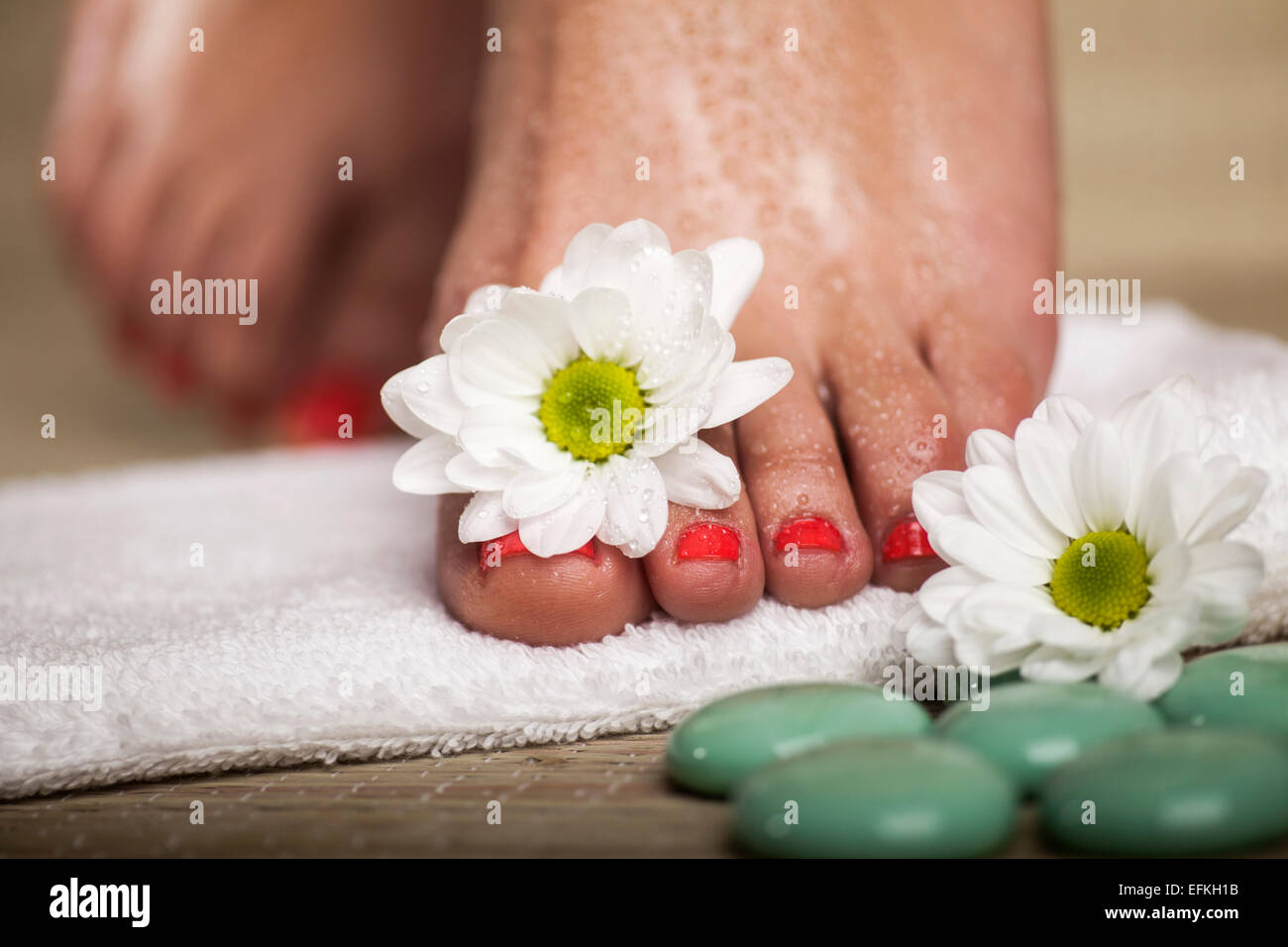 Female toes rocks hi-res stock photography and images - Alamy