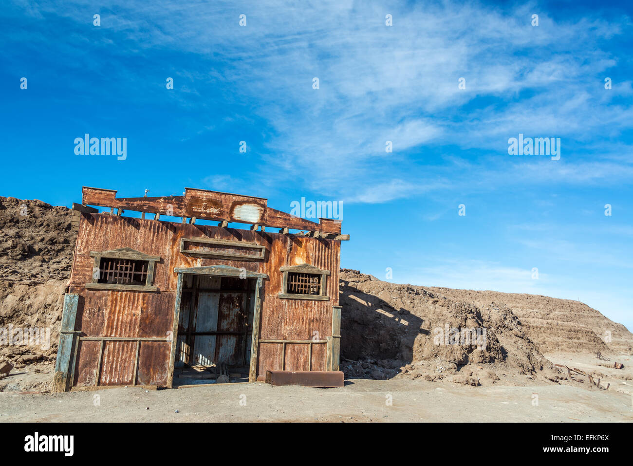 Abandoned building in the UNESCO World Heritage ghost town of Humberstone in Chile Stock Photo