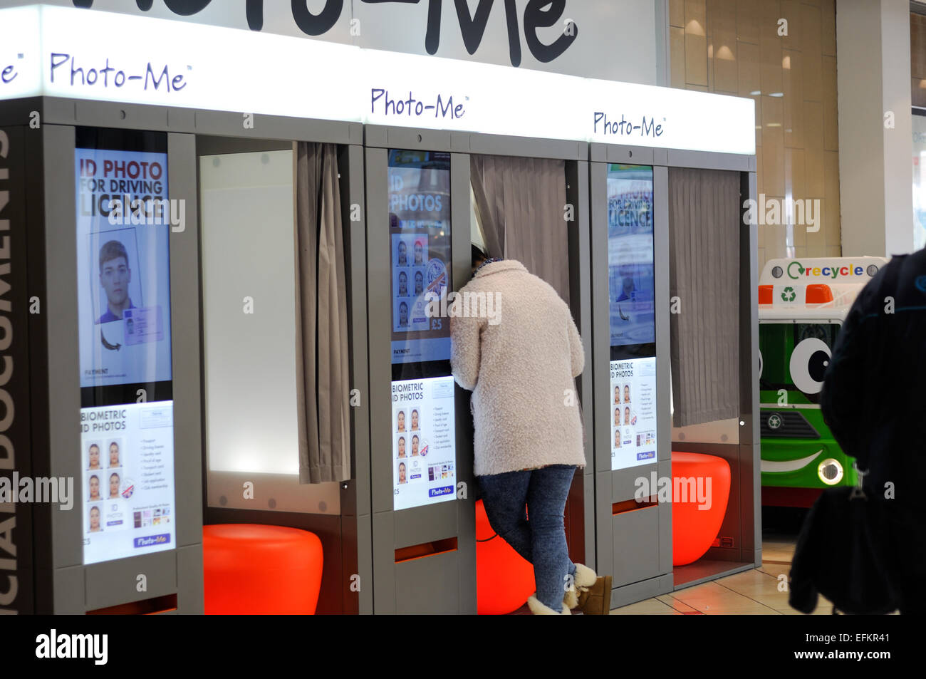 Passport photo booths hires stock photography and images Alamy