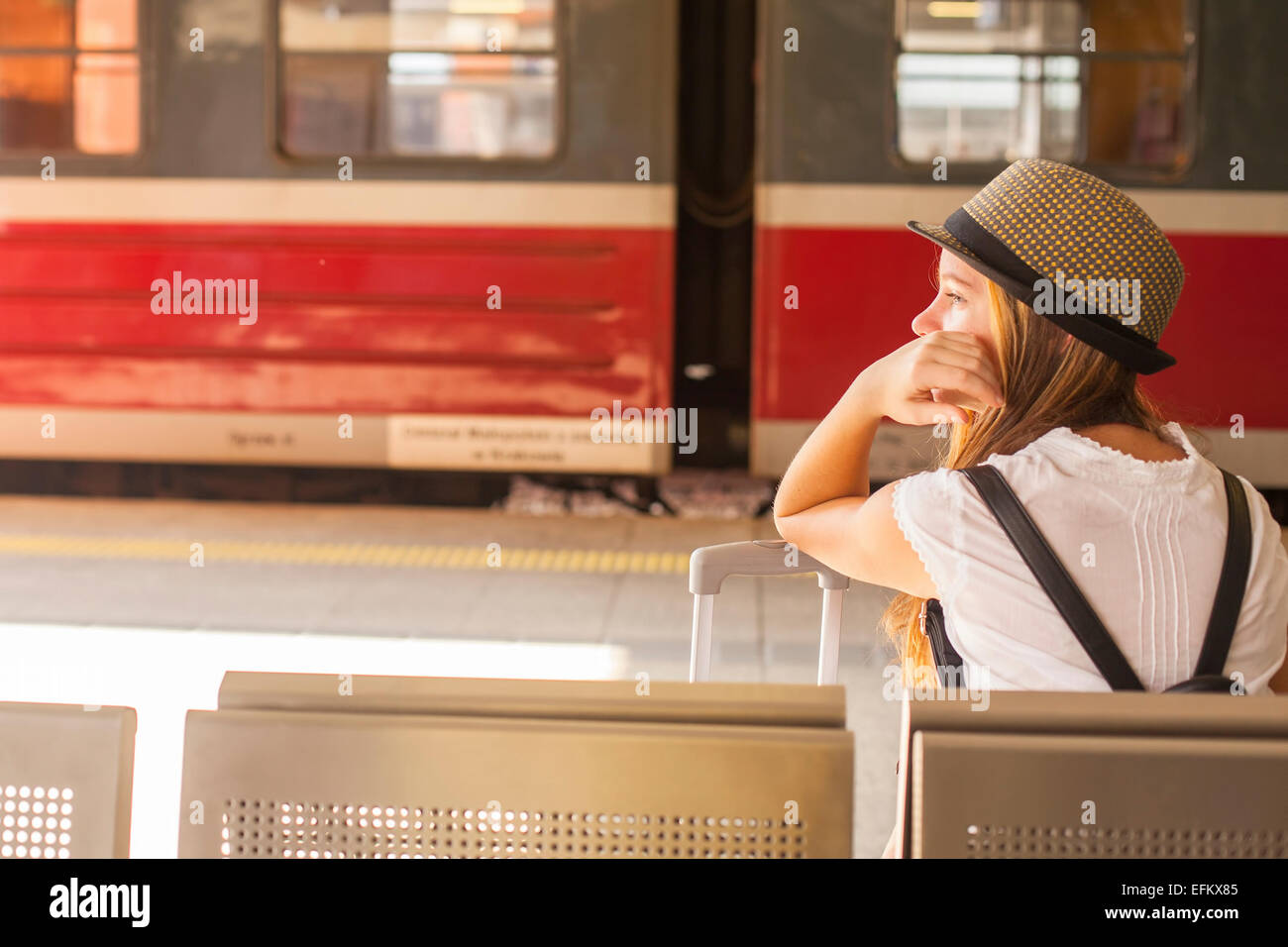 Girl train platform hi-res stock photography and images - Alamy