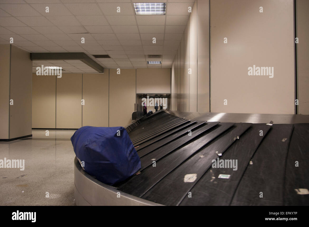 blue bag baggage carousel airport rome italy Stock Photo Alamy