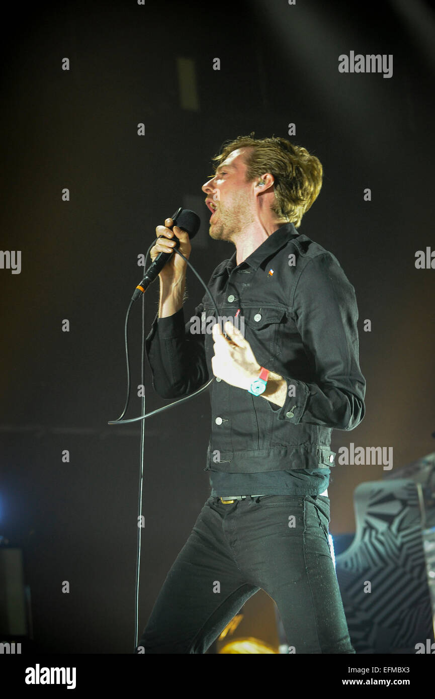 Wolverhampton, UK. 6th February, 2015. The Kaiser Chiefs live at Wolverhampton Civic Hall, Ricky Wilson performs and is on fire. Credit:  Malcolm Brice/Alamy Live News Stock Photo