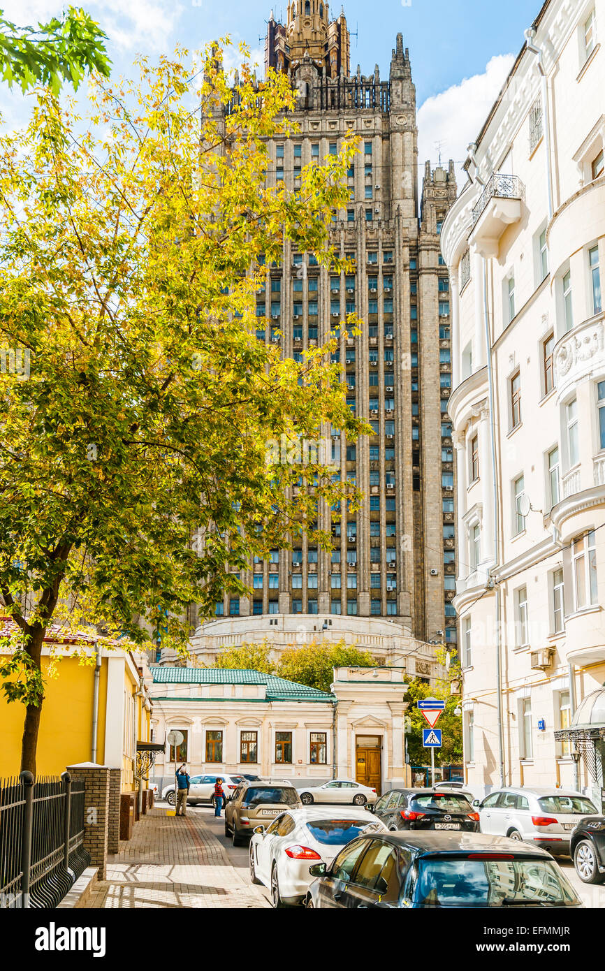 Moscow Sivtsev Vrazhek Lane Stock Photo Alamy