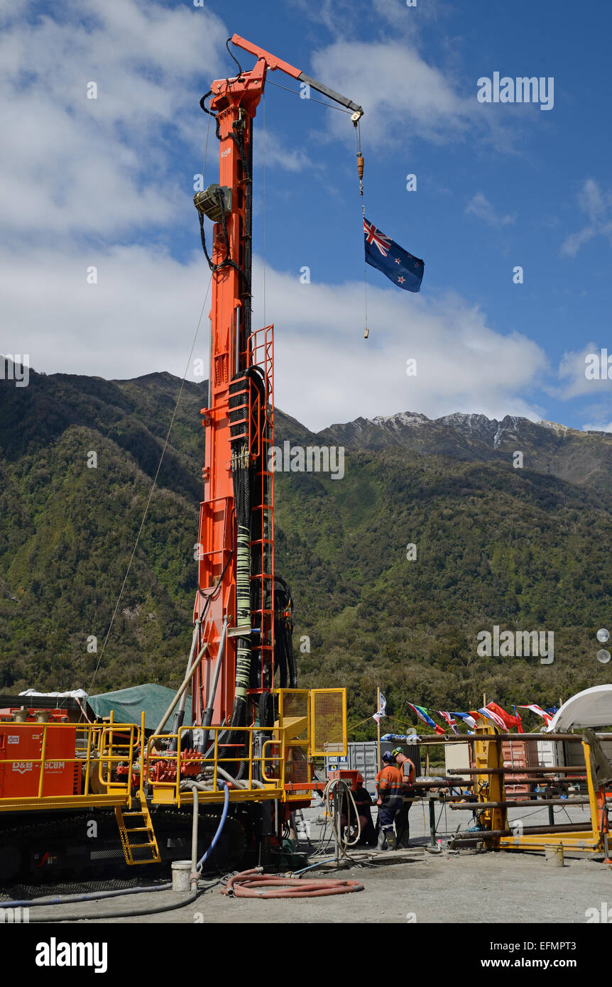WHATAROA, NEW ZEALAND, DECEMBER 5, 2014: Drillers at work on the Deep Fault Drilling Project Stock Photo