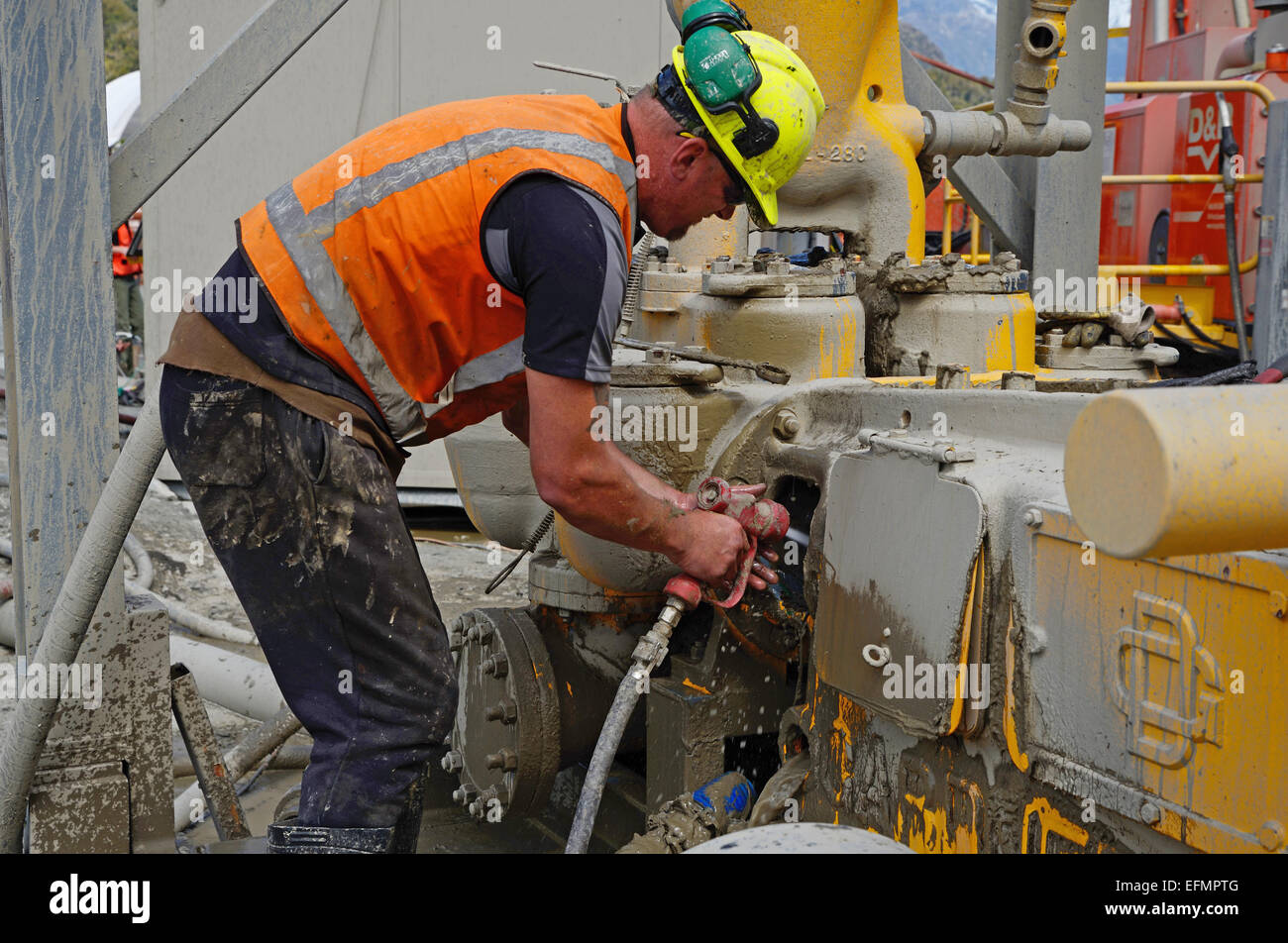 how does a mud <a href='https://www.ruidapetroleum.com/product/49'>pump</a> work in stock