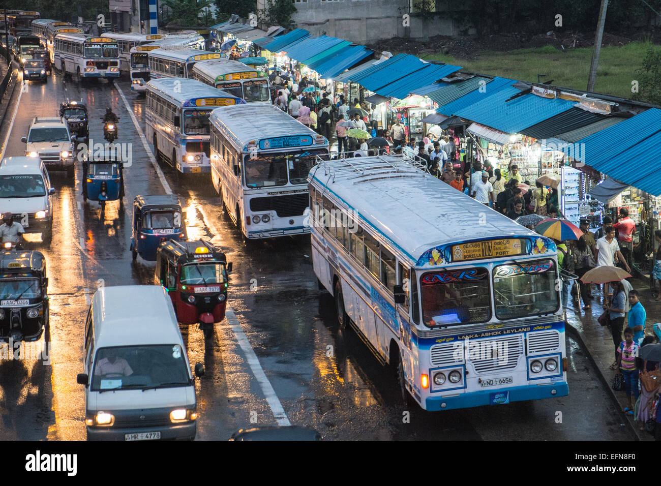 Sri lanka tourist bus hi-res stock photography and images - Alamy
