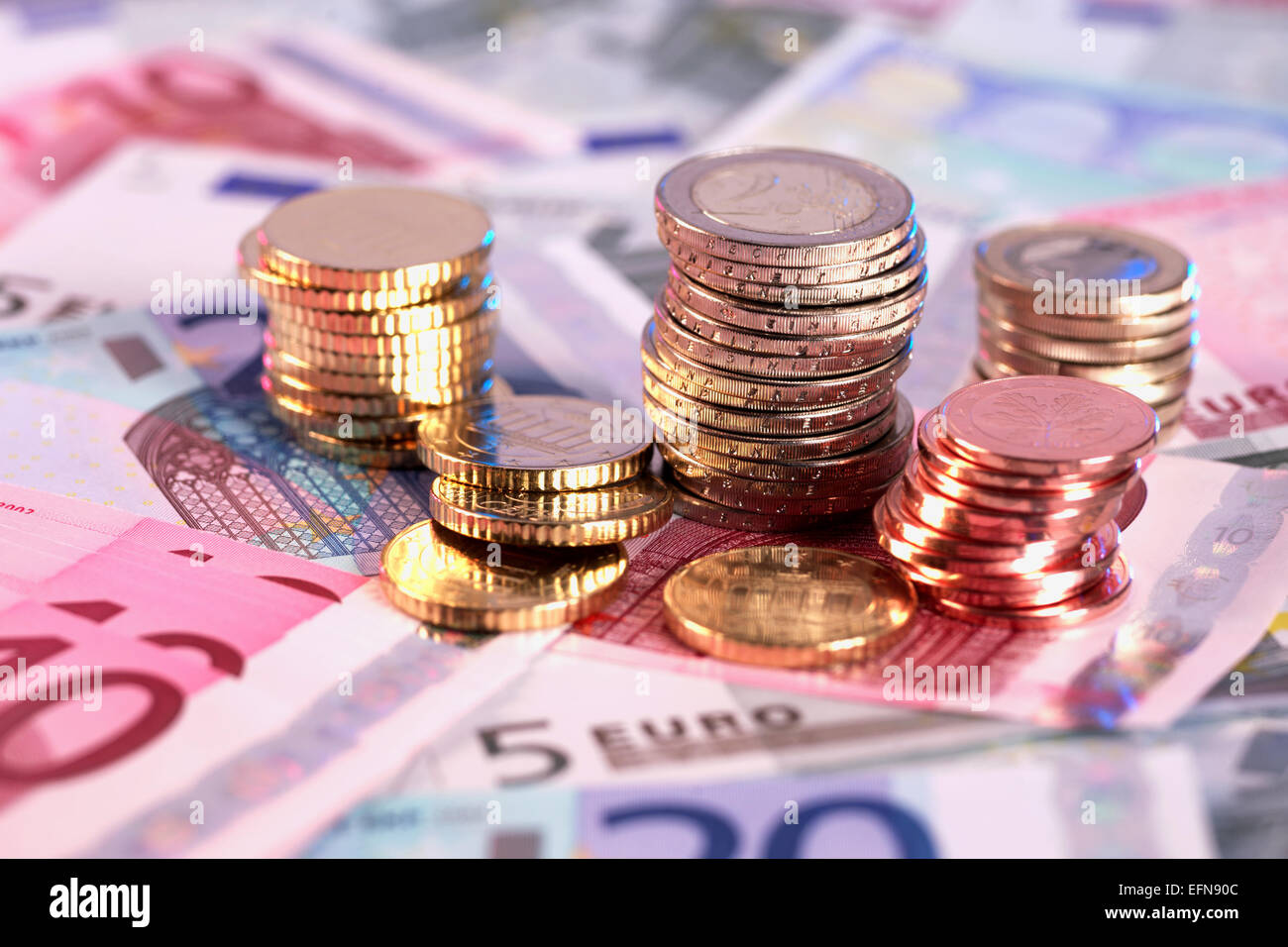 Verschiedene Euroscheine und Muenzen, Banknoten, , Euroland Stock Photo