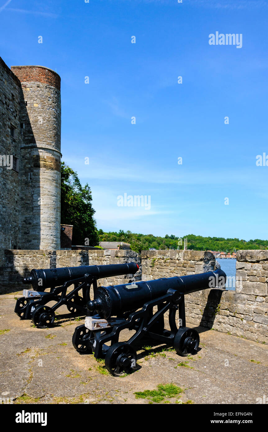 The North tower of Upnor Castle protecting the bastion and it's cannons facing Chatham Dockyard across the River Medway Stock Photo