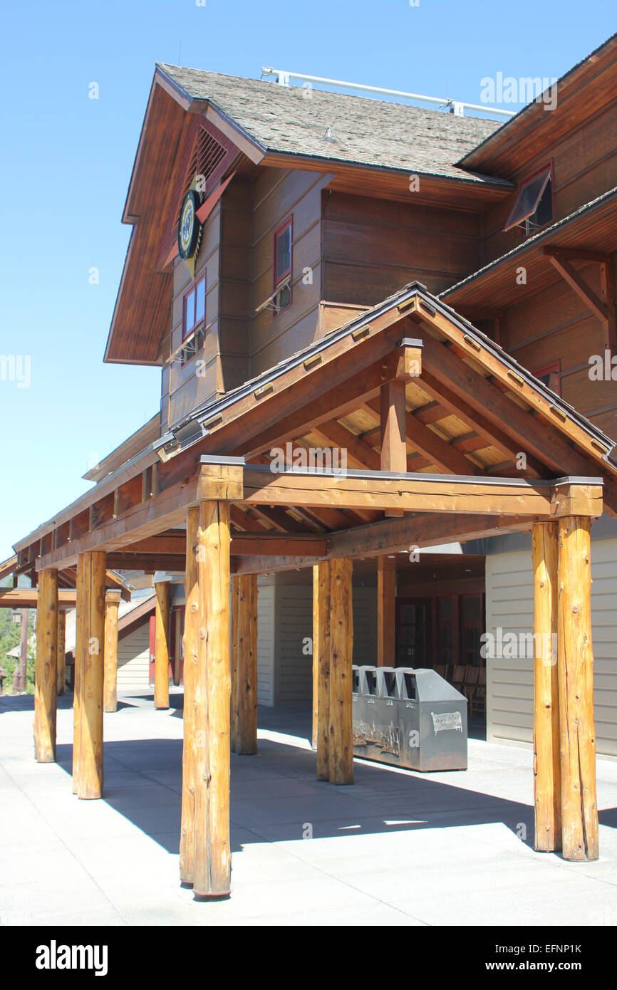 https://c8.alamy.com/comp/EFNP1K/snow-lodge-architectural-detail-old-faithful-snow-lodge-architectural-EFNP1K.jpg