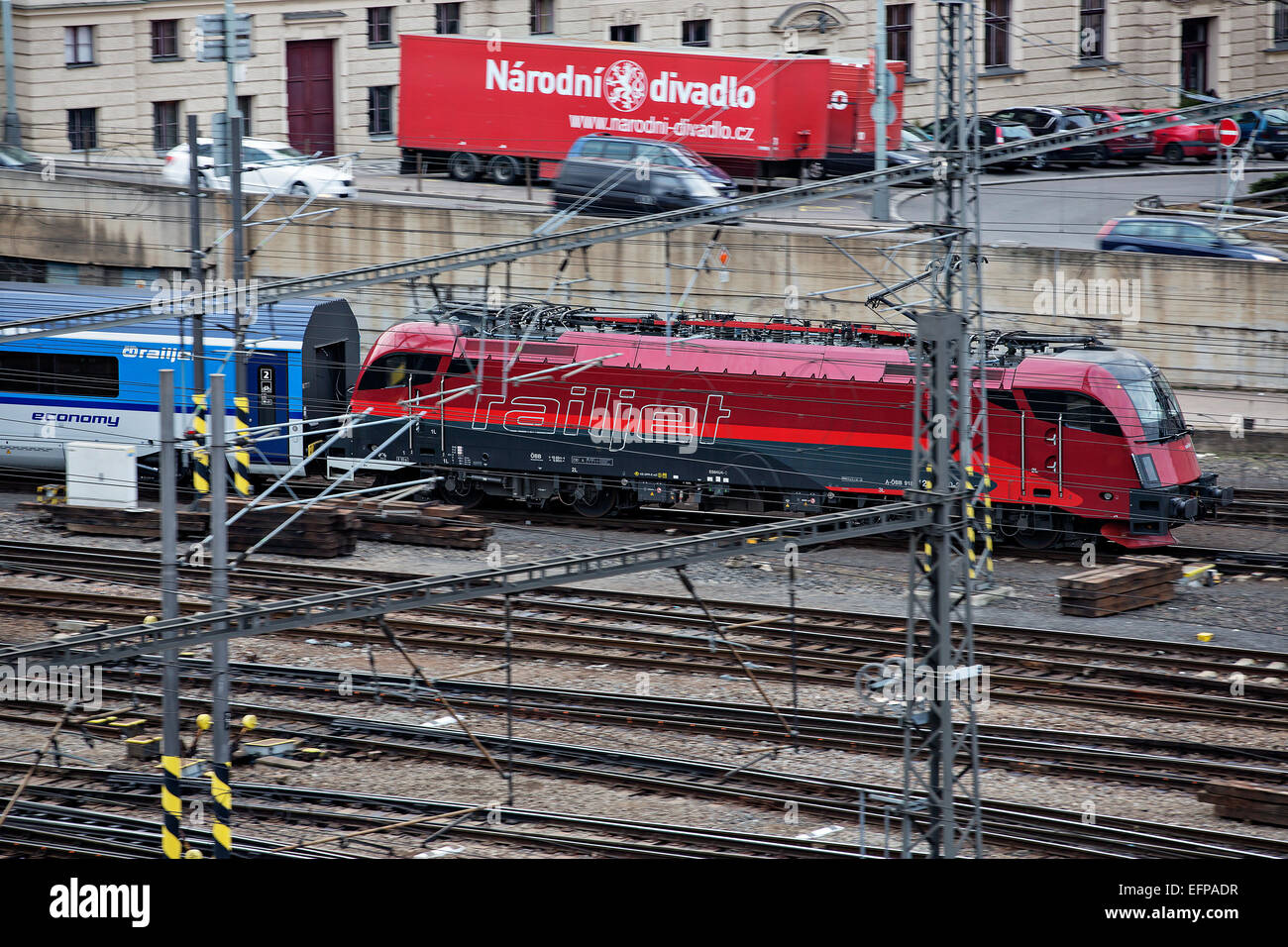 Prague main railway station, Railjet, CD, OBB, Siemens Taurus, train Stock Photo