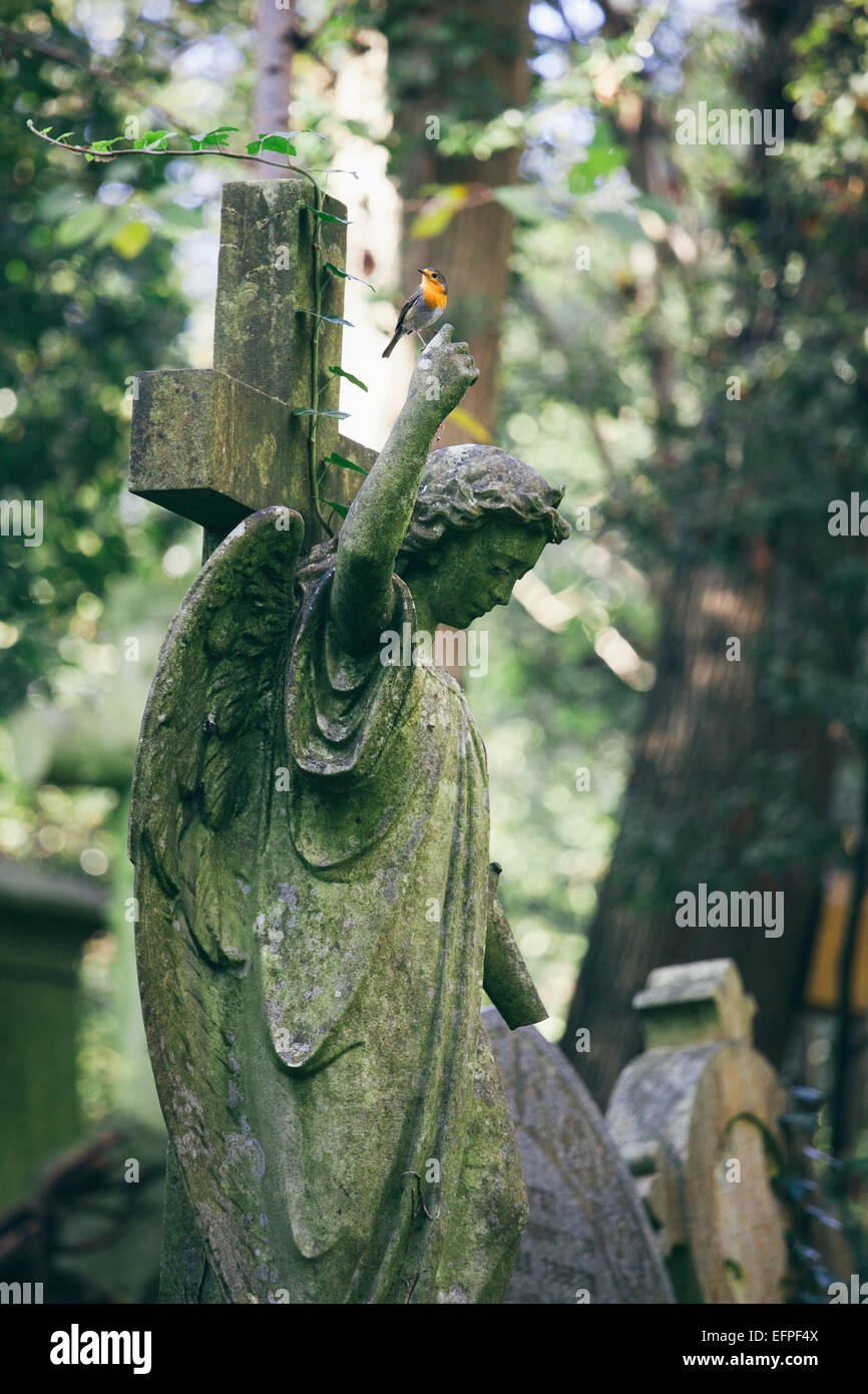 Victorian statue woman cemetery hires stock photography and images Alamy