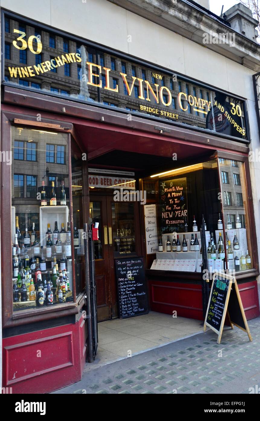 Old Shop London Stock Photos & Old Shop London Stock Images Alamy