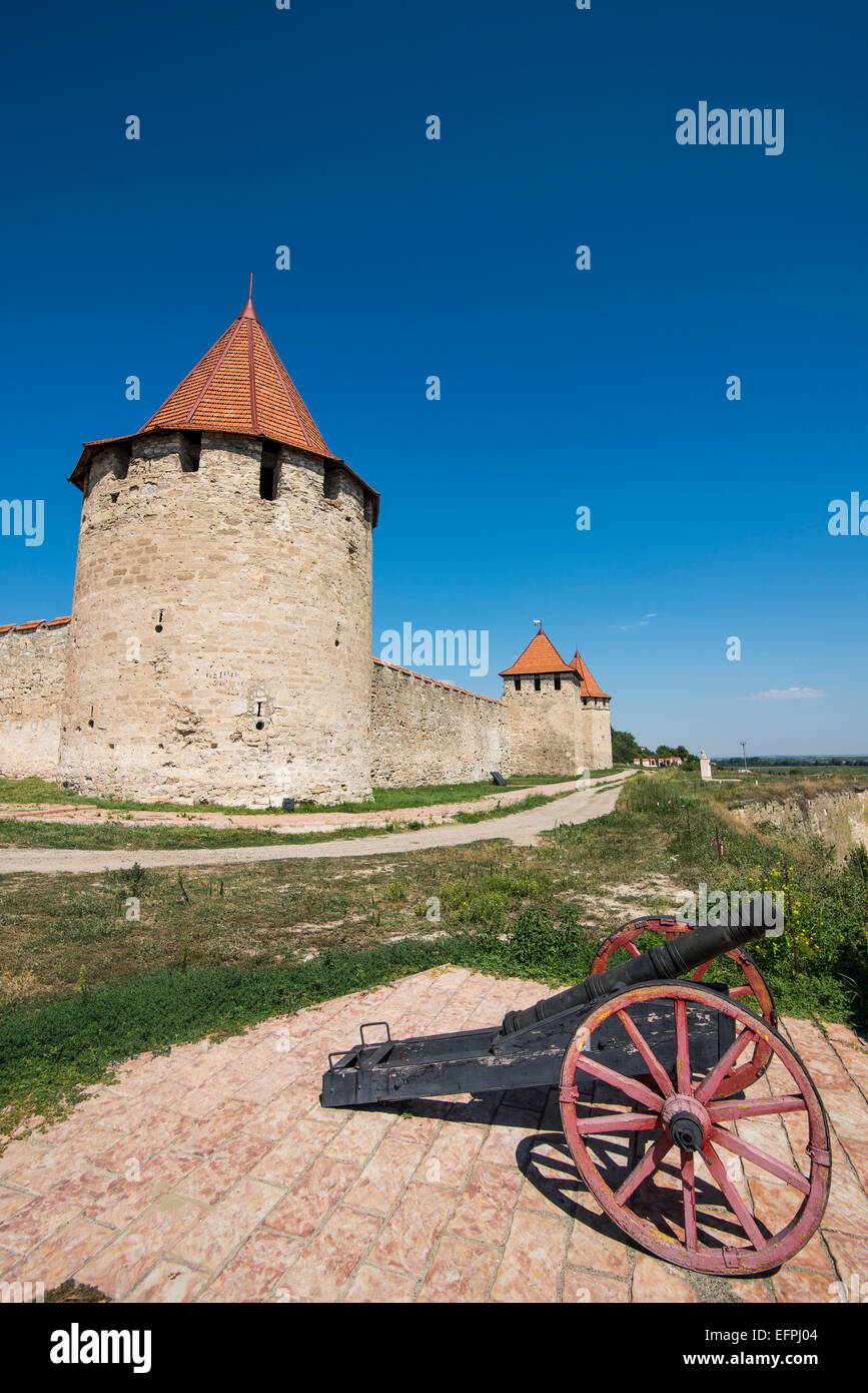 Old cannon in front of the Bender fortress in Bender, Republic of Transnistria, Moldova, Europe Stock Photo