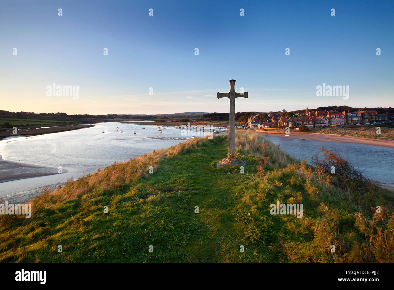 St. Cuthbert's Cross on Church Hill and Alnmouth at sunset, Northumberland, England, United Kingdom, Europe Stock Photo