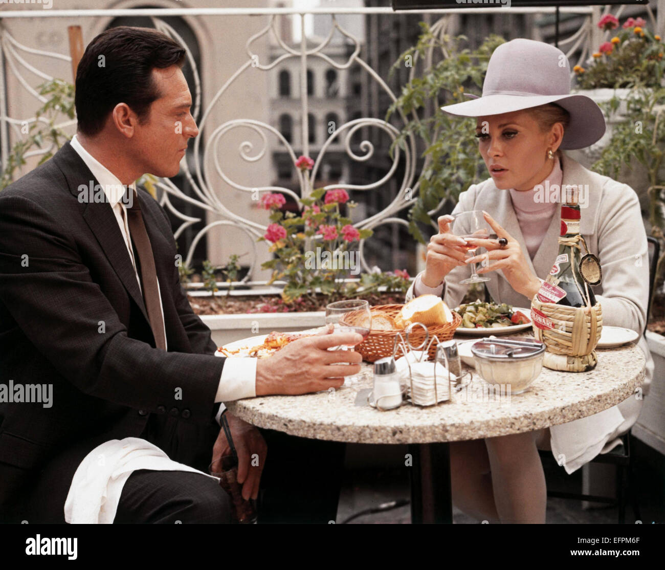 FAYE DUNAWAY THE THOMAS CROWN AFFAIR (1968 Stock Photo: 78560119 - Alamy
