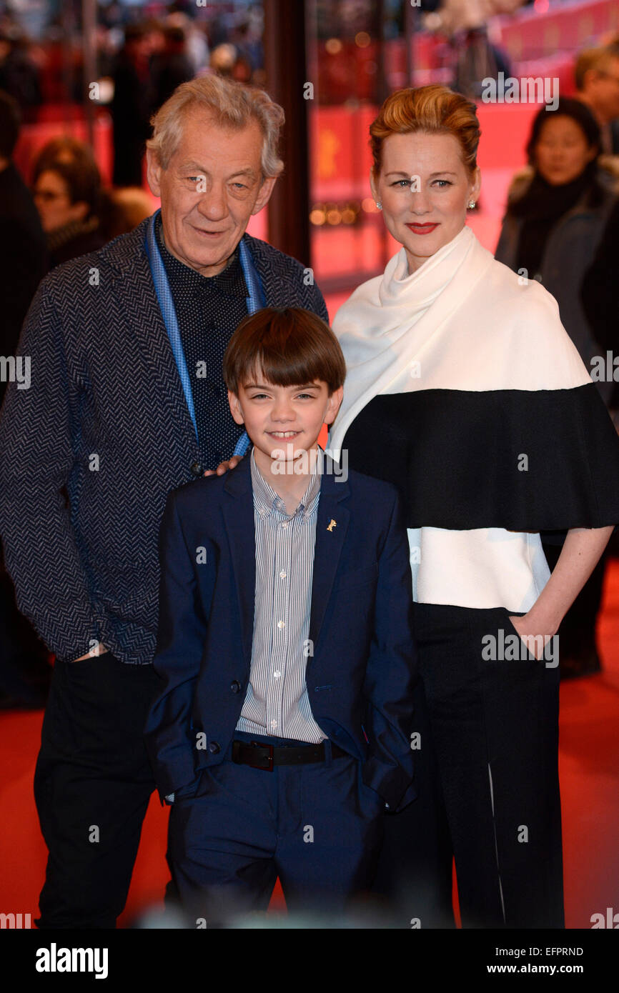 Milo Linney Ian McKellen, Milo Parker and Laura Linney attending the 'Mr. Holmes ...