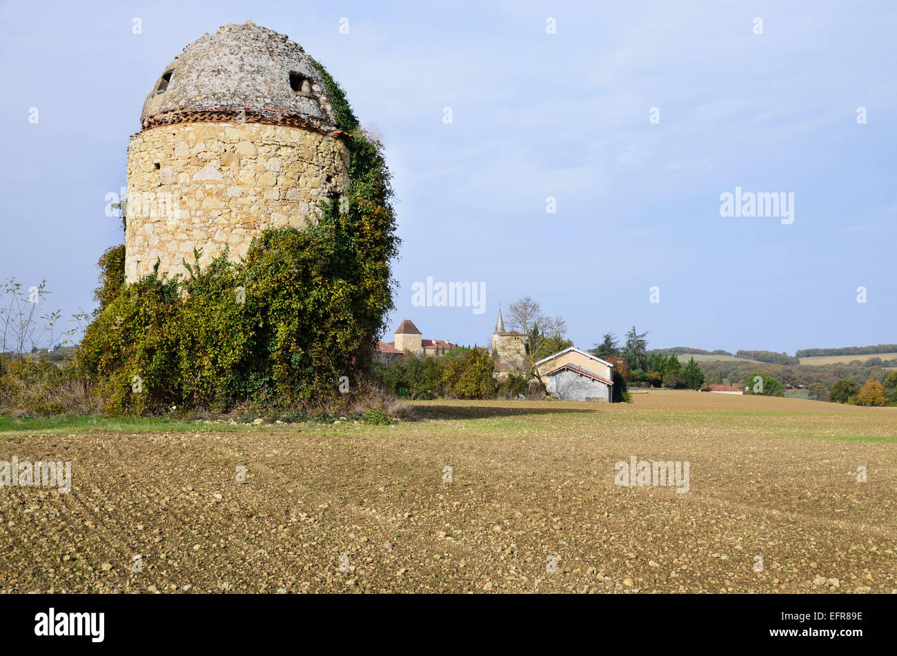 Traditional French village in Gascony Stock Photo Alamy