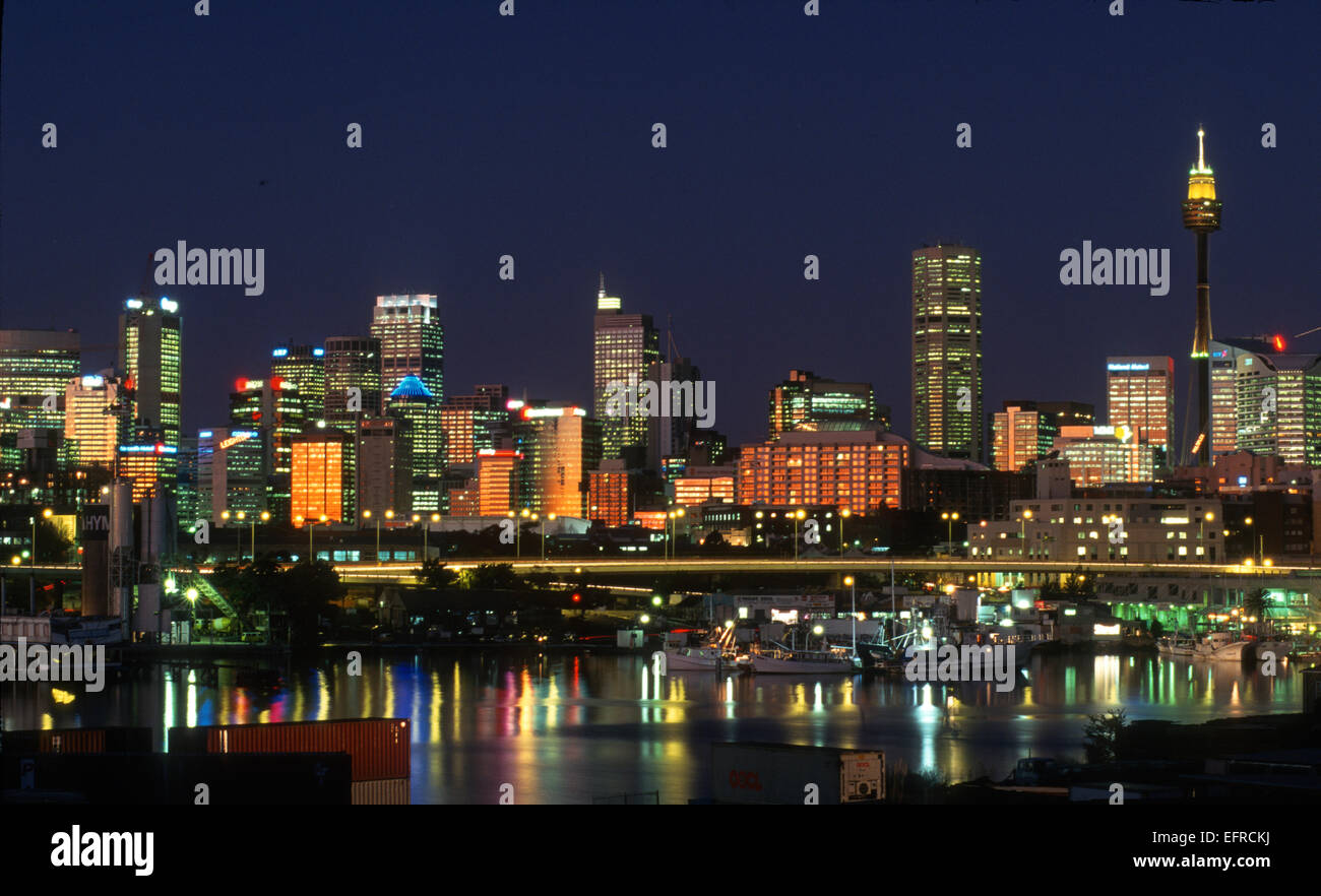 Sydney skyline night hi-res stock photography and images - Alamy