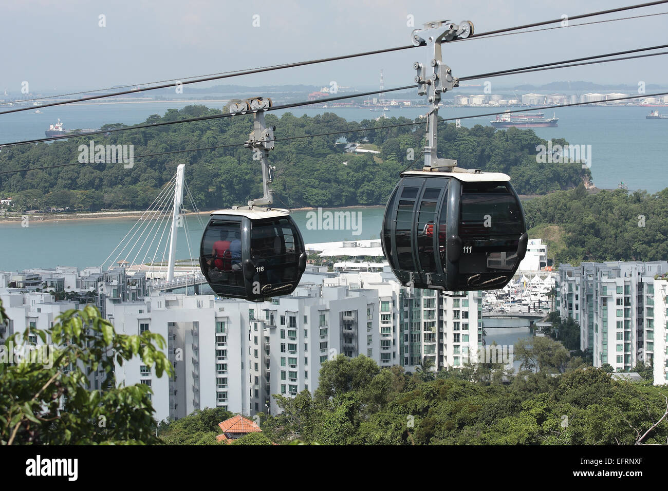mount faber cable cars to sentosa island singapore Stock Photo Alamy