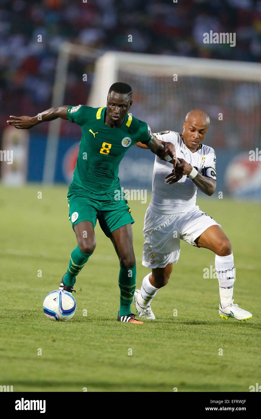 Cheikhou Kouyate of Senegal shields the ball from Andrew Ayew of Ghana during their AFCON match at the Estadio de Mongomo on January 19, 2015.Senegal won 2-1.Photo/Mohammed Amin/www.pic-centre.com (Equatorial Guinea) Stock Photo