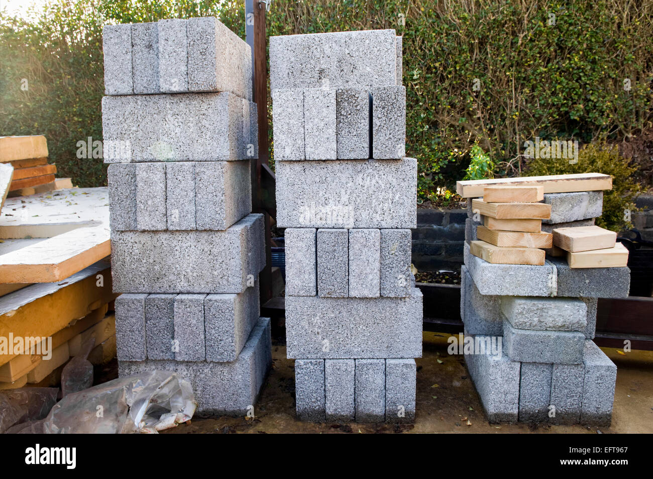 Retaining Wall Cinder Block Concrete Cement Aggregate